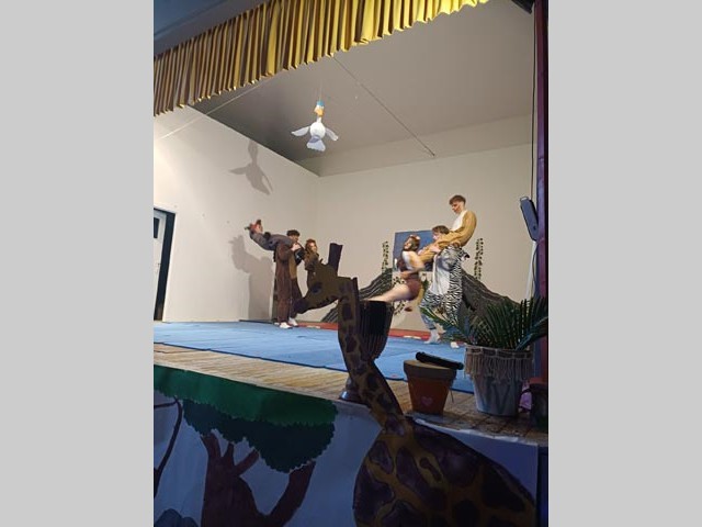 010