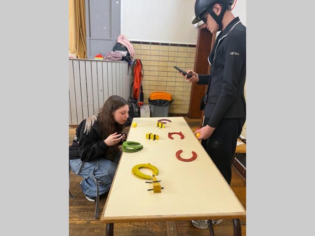 039