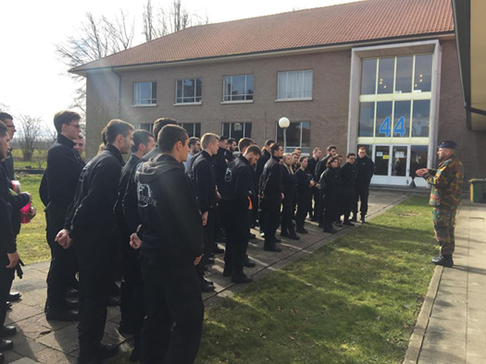 Visite d'une caserne militaire